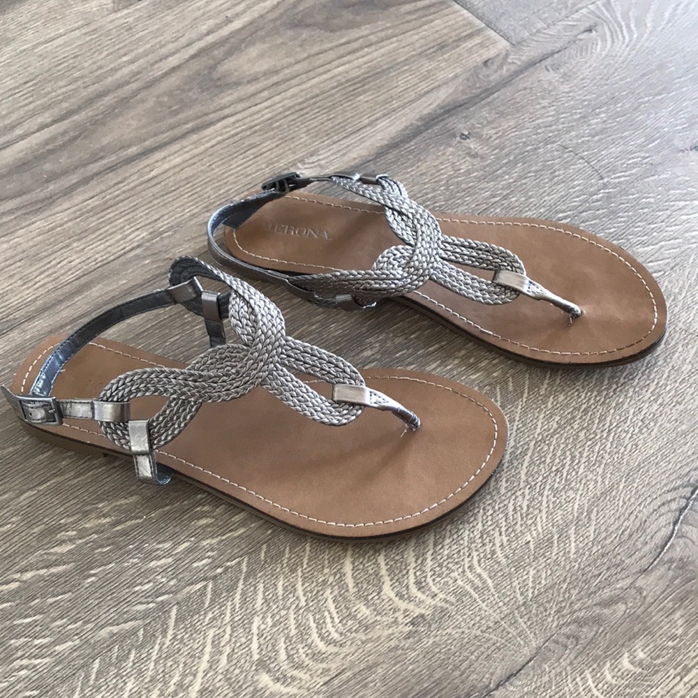 Sandals - Picture 3 of 6